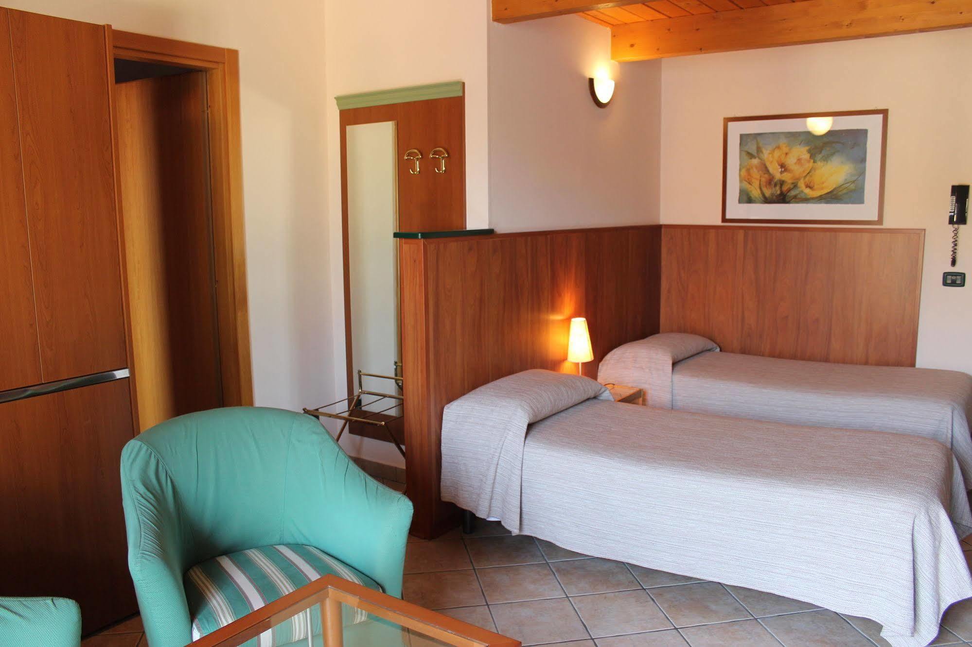 Villa Giglio Arsago Seprio Екстер'єр фото